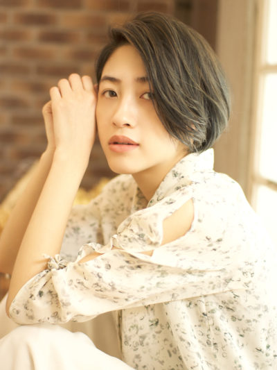 ルーズな前下がりハニーヘアでエフォーレストなショートヘア☆