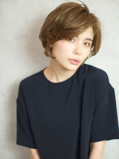 ツヤとふんわりで大人可愛いショートボブ☆前髪長め☆