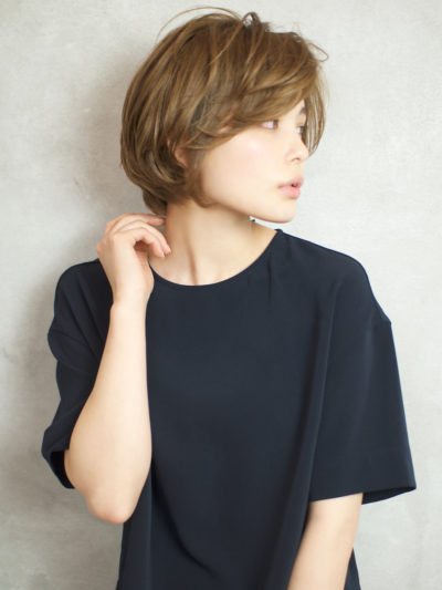 ツヤとふんわりで大人可愛いショートボブ☆前髪長め☆