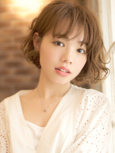 「BEKKU」別宮聖一 無造作カールの大人かわいいニュアンスボブ