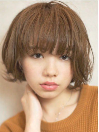 あどけなさ残る大人可愛いユルくしゃショートボブ